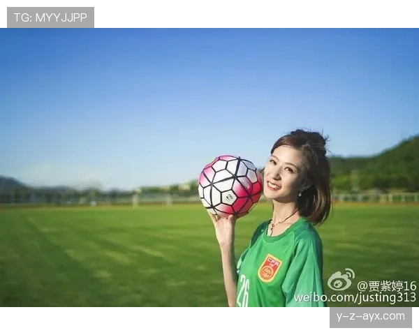 梁伟铿比赛间隙掏出戒指狂炫，有点明星架势了？